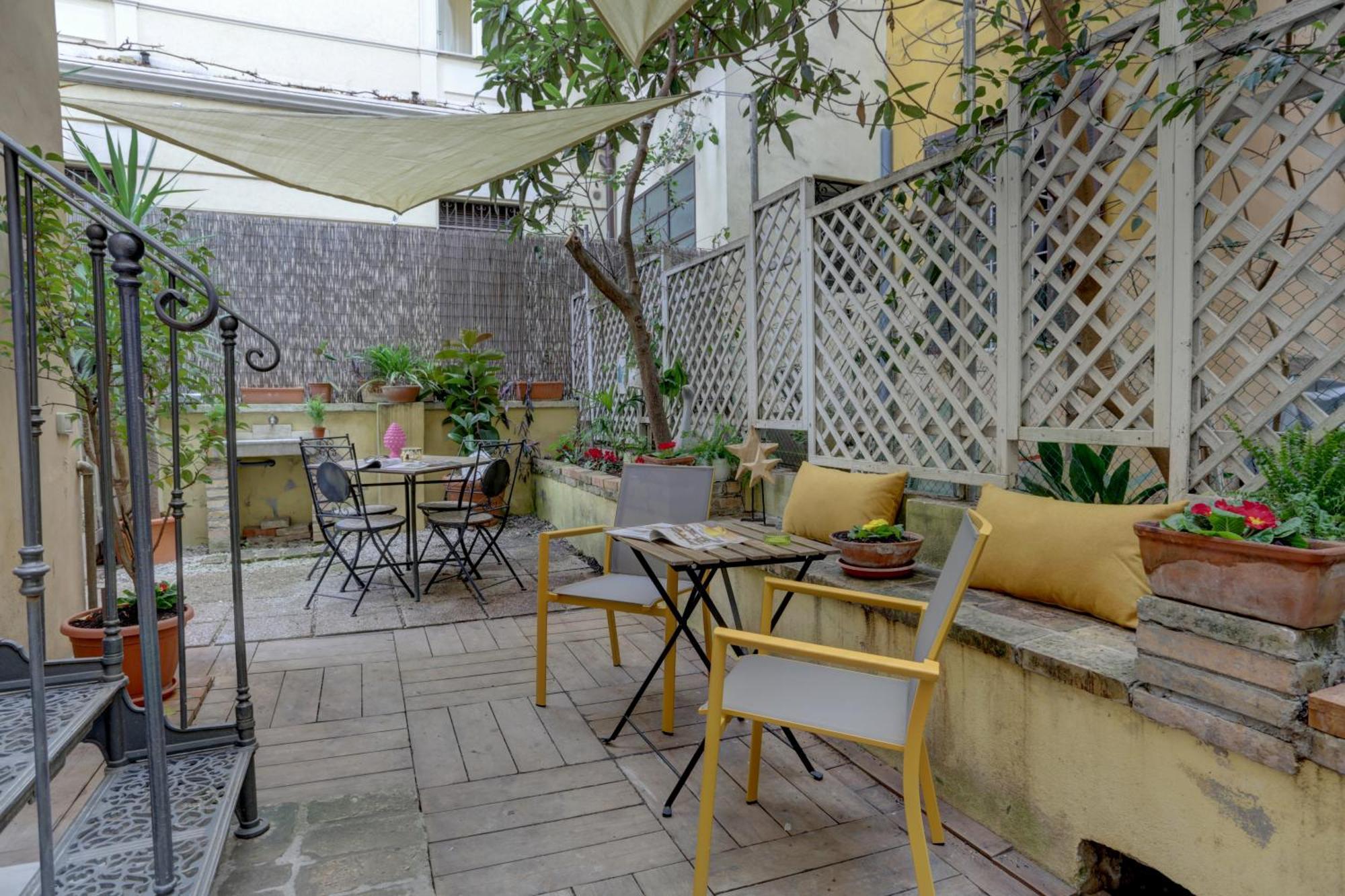 Colosseo Secret Garden - Home And More Рим Экстерьер фото