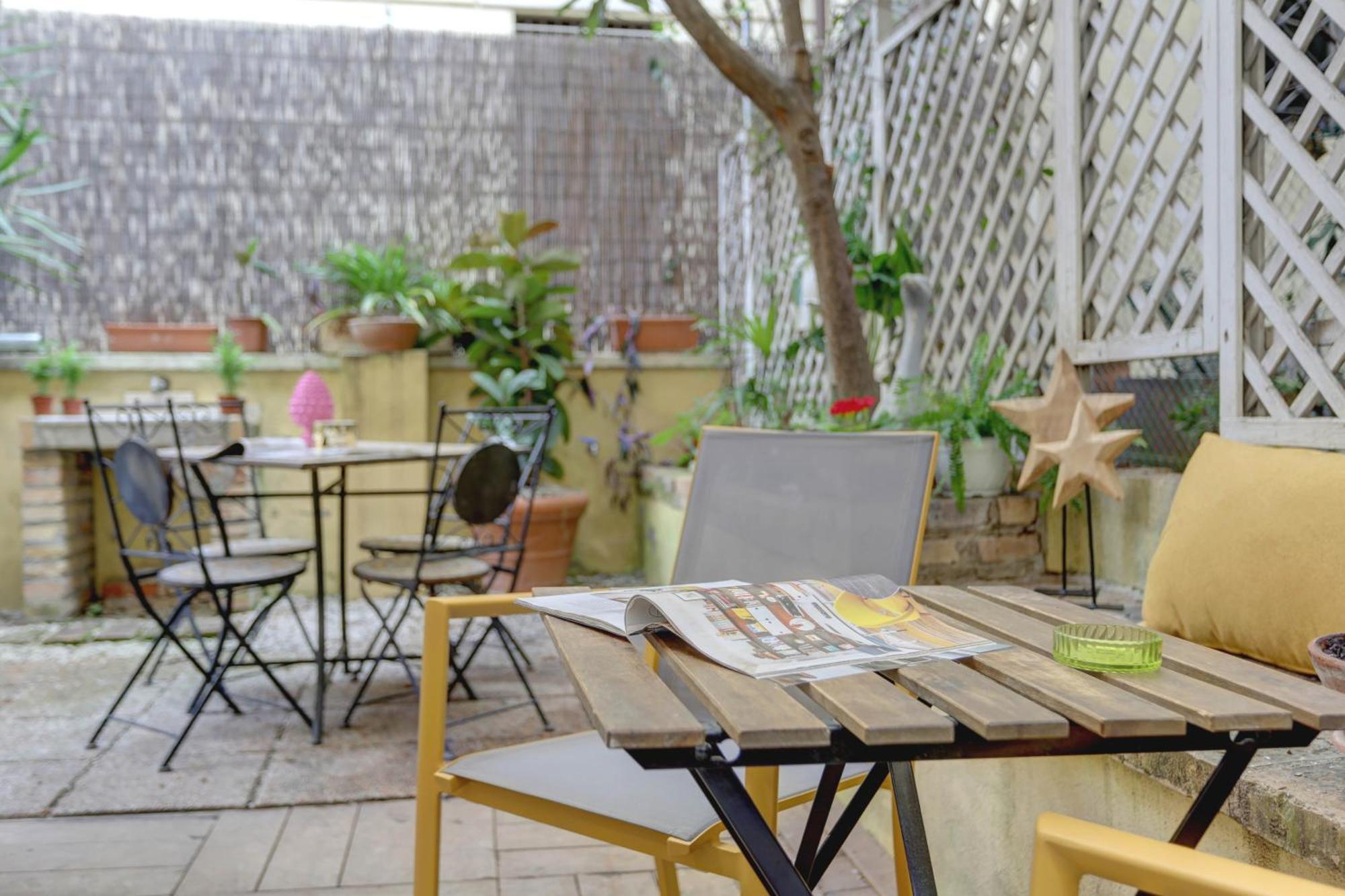 Colosseo Secret Garden - Home And More Рим Экстерьер фото